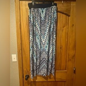 I.N. Studio maxi skirt. XL
